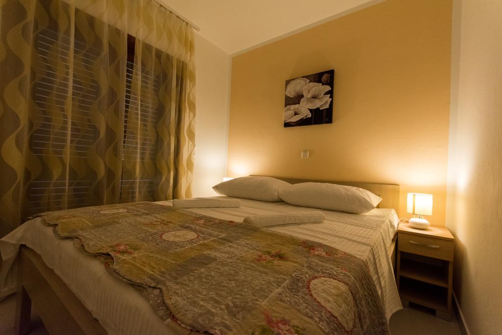 Apartments Bisera Τρογκίρ Εξωτερικό φωτογραφία