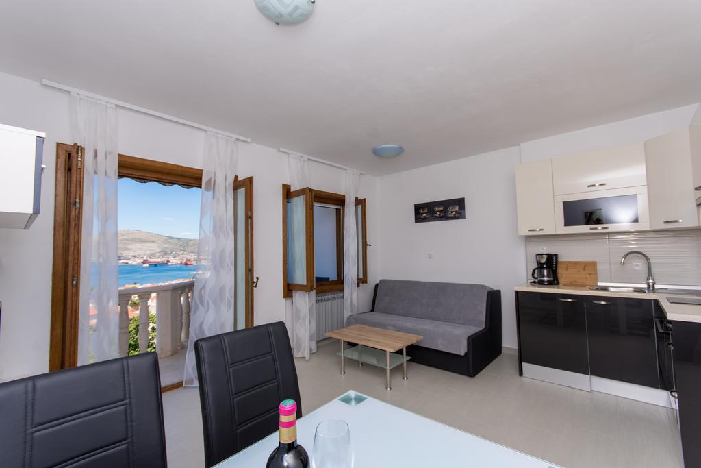 Apartments Bisera Τρογκίρ Εξωτερικό φωτογραφία