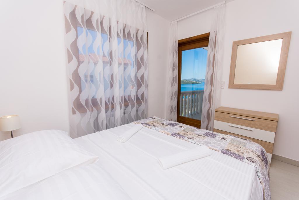 Apartments Bisera Τρογκίρ Εξωτερικό φωτογραφία