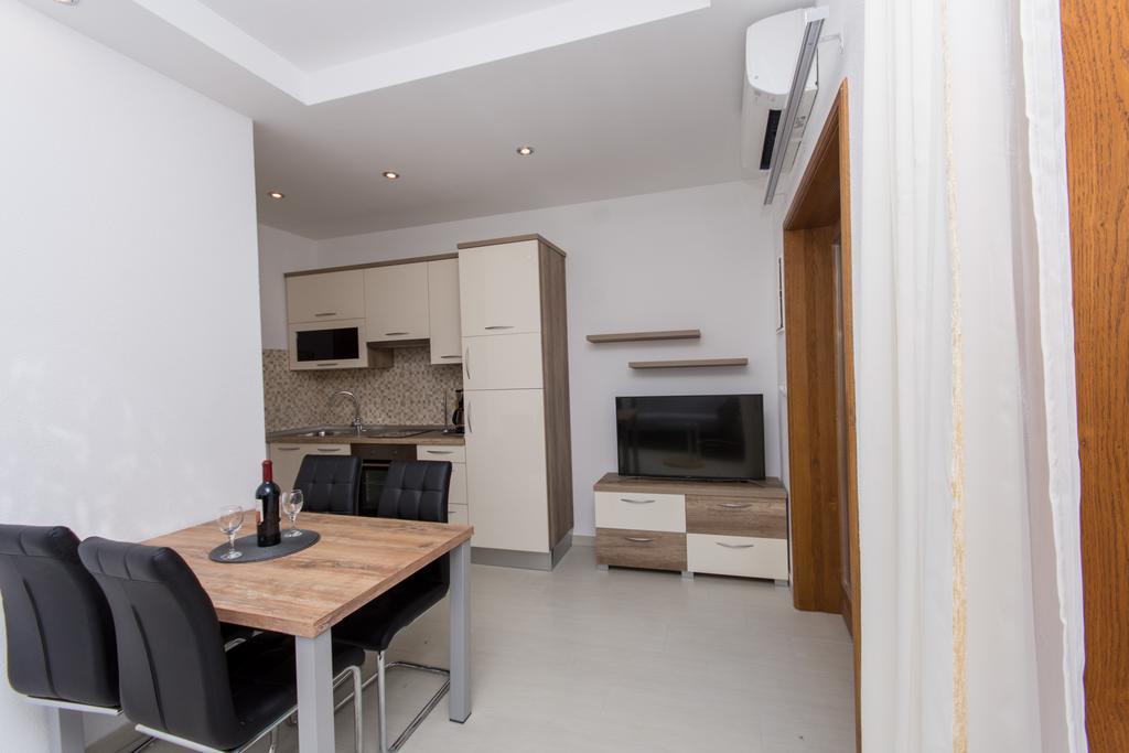Apartments Bisera Τρογκίρ Εξωτερικό φωτογραφία