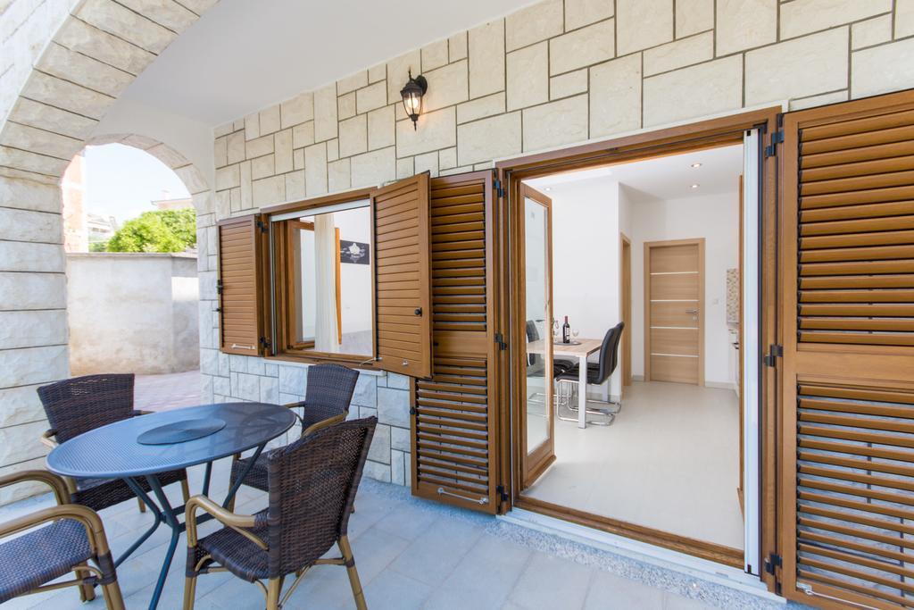 Apartments Bisera Τρογκίρ Εξωτερικό φωτογραφία