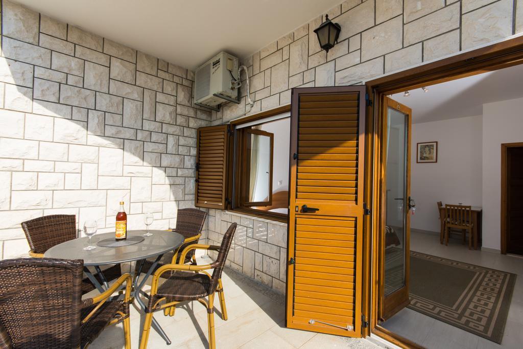Apartments Bisera Τρογκίρ Εξωτερικό φωτογραφία